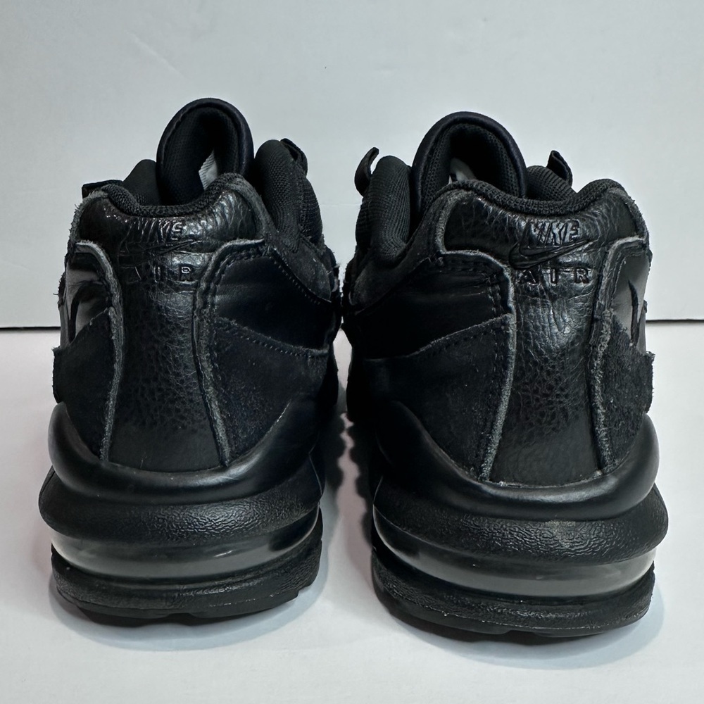 Nike Air Max 95 Black Athletic Shoes - Picture 6 of 6